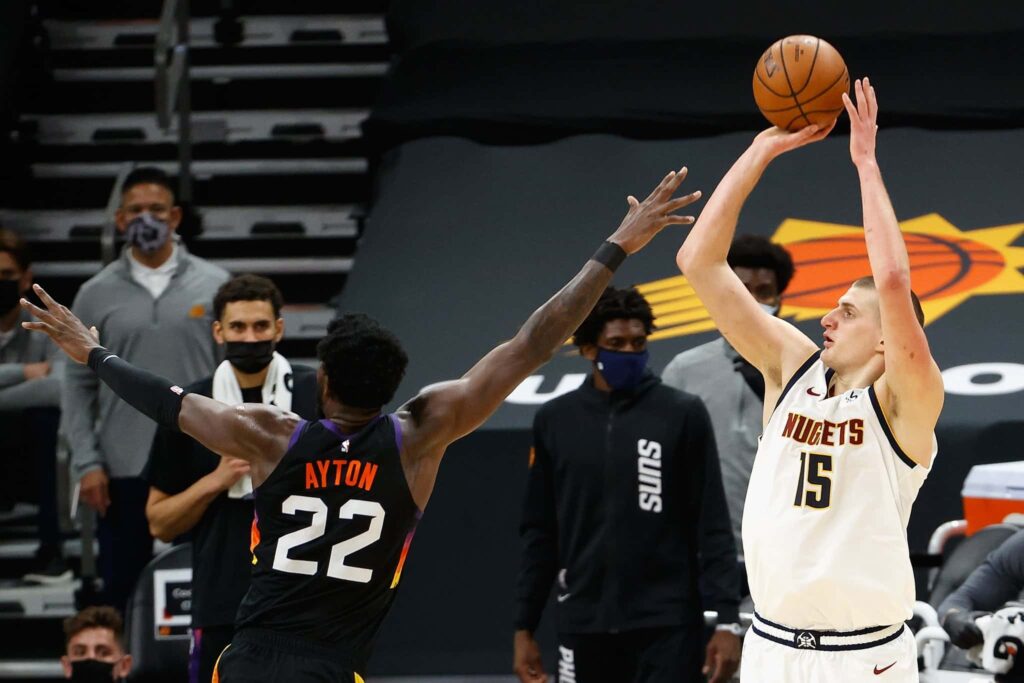 Suns vs Nuggets, NBA: Nikola Jokic and DeAndre Ayton
