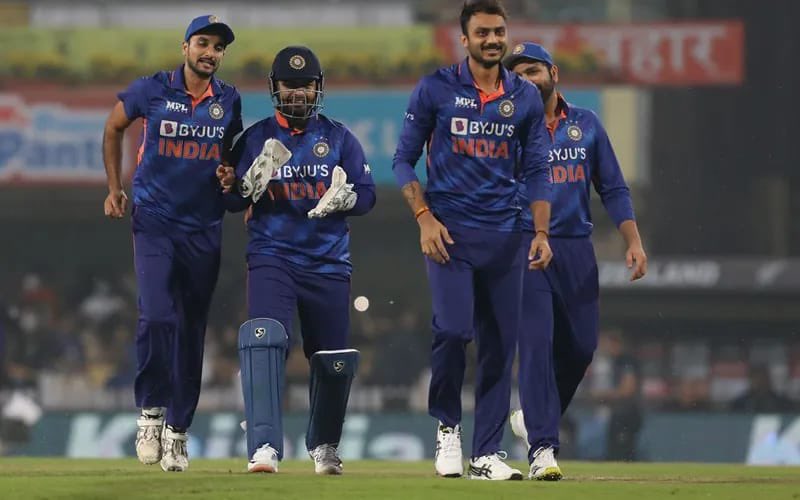 IND vs NZ 2021: Rishabh Pant, Rohit Sharma, Harshal Patel celebrates a wicket taken by Axar Patel.