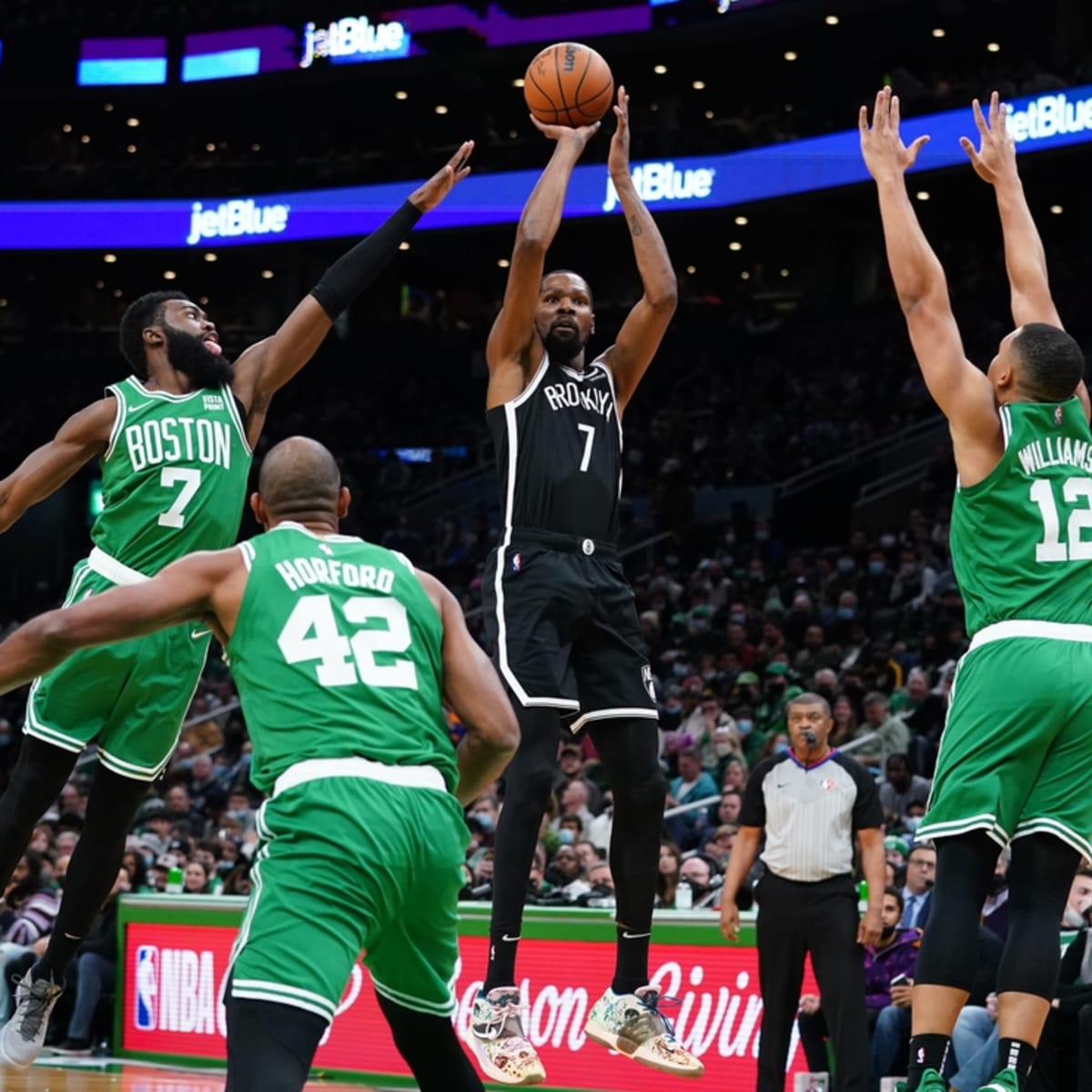 NBA, Nets vs Celtics: Kevin Durant passes Allen Iverson.