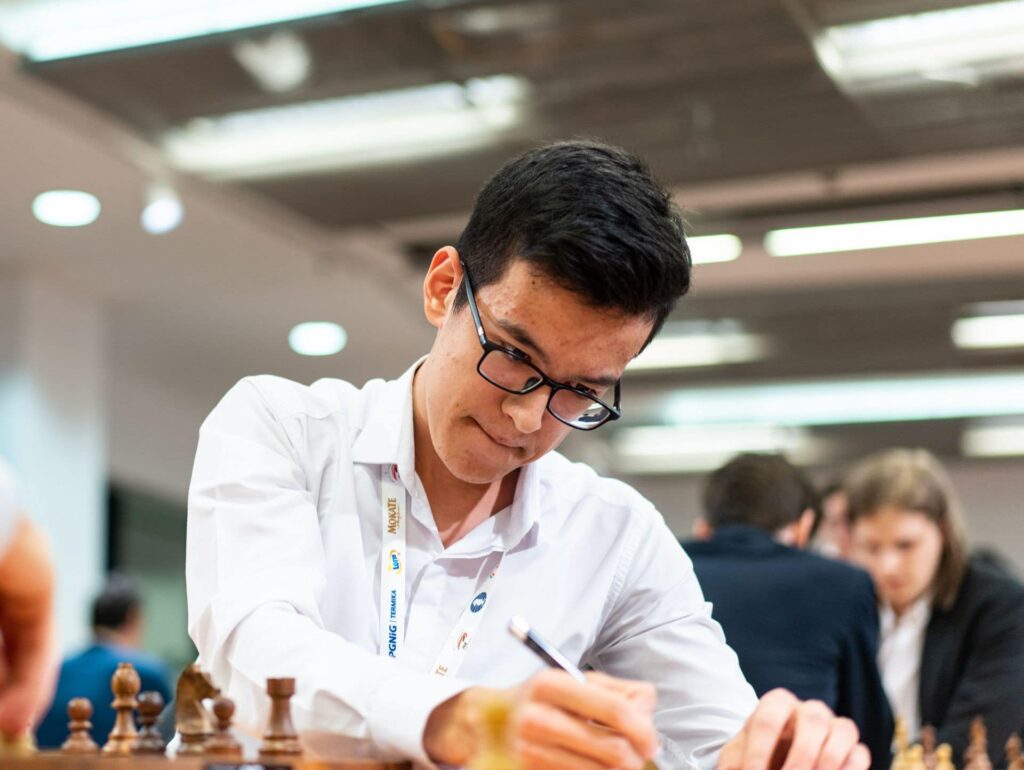 World Blitz Chess Championship 2021, Warshaw: Nodirbek Abdusattorov.