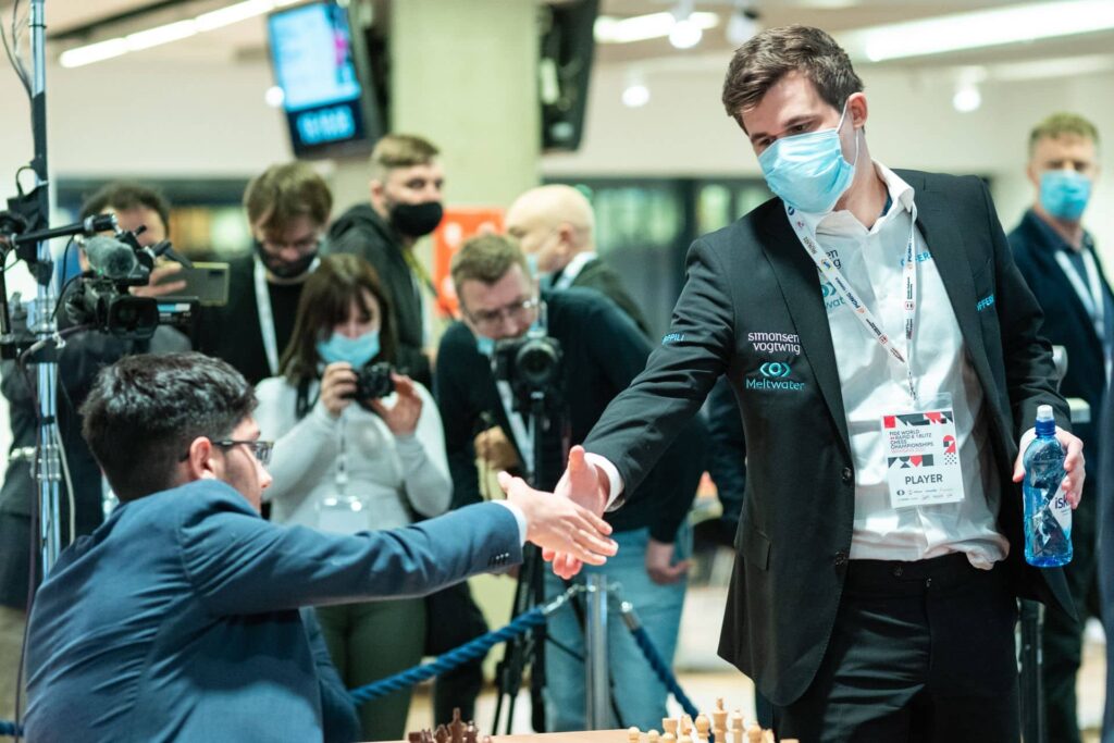World Rapid Chess Championship 2021: Magnus Carlsen and Alireza Firoujza.