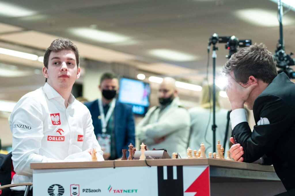 World Rapid Chess Championship 2021, Day 2, Warshaw: Magnus Carlsen vs Jan-Kryzystof Duda.