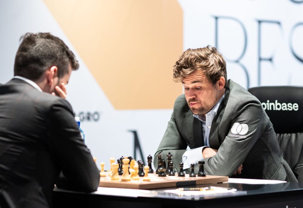 FIDE World Chess Championship 2021, Game 11: Magnus Carlsen and Ian Nepomniachtchi. 
