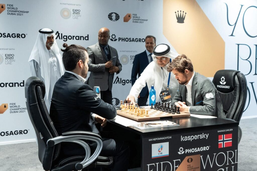 FIDE World Chess Championship 2021, Game 5: Magnus Carlsen and Ian Nepomniachtchi.