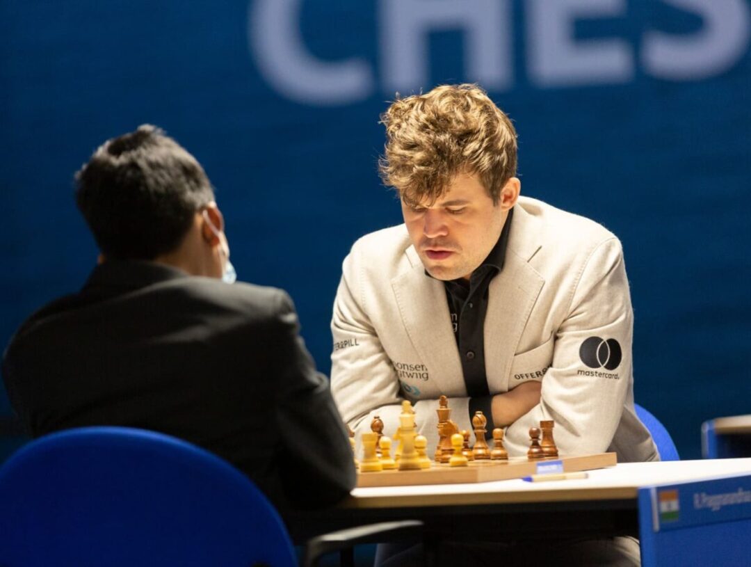 Tata Steel Chess 2022, Round 7: Magnus Carlsen and Praggnanandhaa.