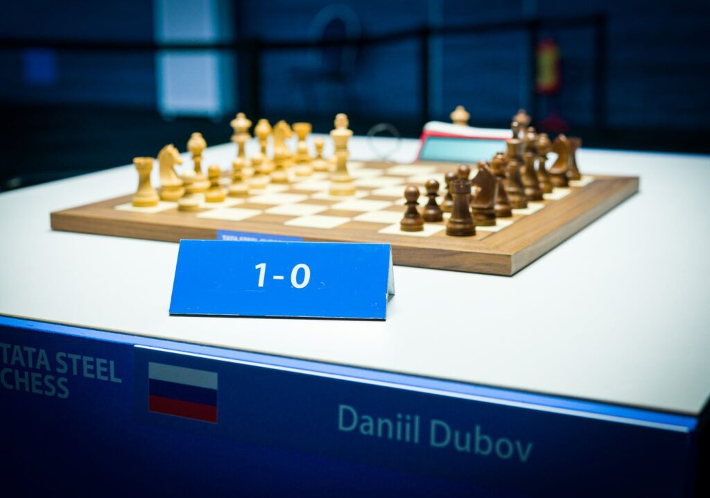 Tata Steel Chess 2022: Daniil Dubov tested positive and ends his tournament.