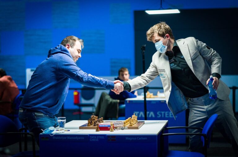 Tata Steel Chess 2022: Magnus Carlsen and Shakriyar Mamedyarov.